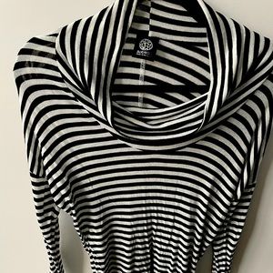 Bobeau B+W striped lightweight knit